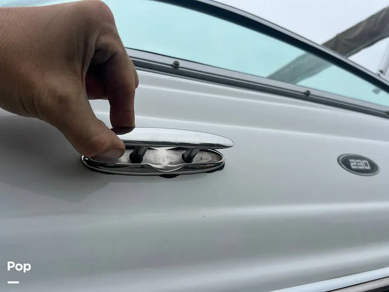 Slide: The Image of Cleats - Pull Up - 14114968