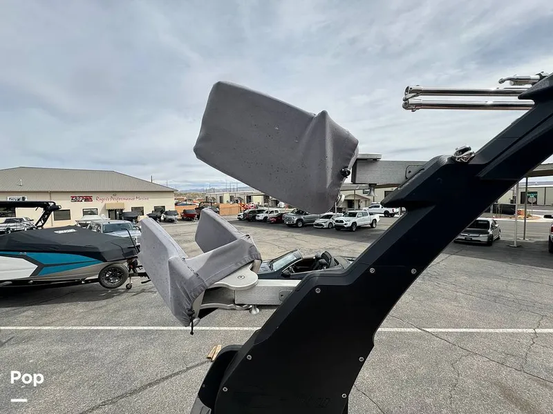 Slide: The Image of Malibu M235 2017 - 13992768