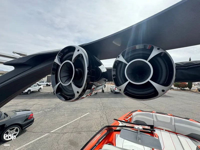 Slide: The Image of Malibu M235 2017 - 13992769