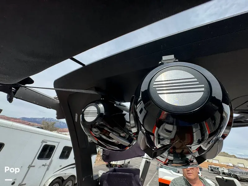 Slide: The Image of Malibu M235 2017 - 13992772