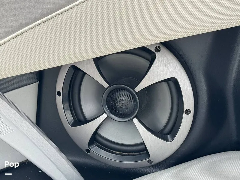 Slide: The Image of Malibu M235 2017 - 13992780