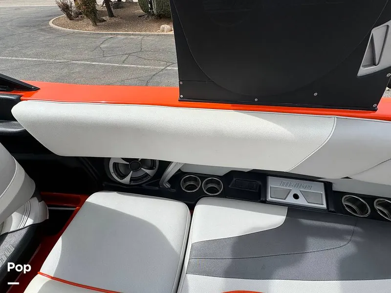 Slide: The Image of Malibu M235 2017 - 13992790