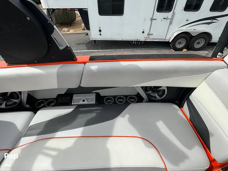 Slide: The Image of Malibu M235 2017 - 13992791