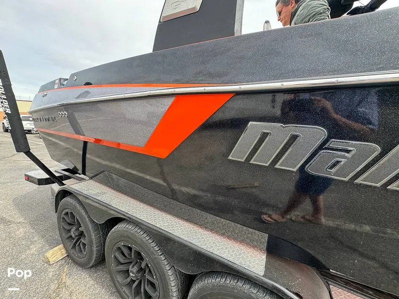 Slide: The Image of Malibu M235 2017 - 13992804