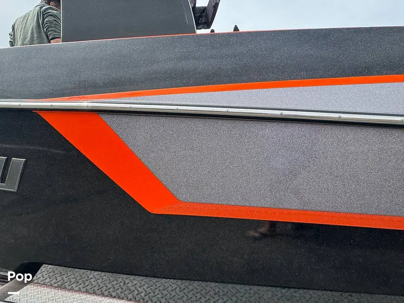 Slide: The Image of Malibu M235 2017 - 13992818