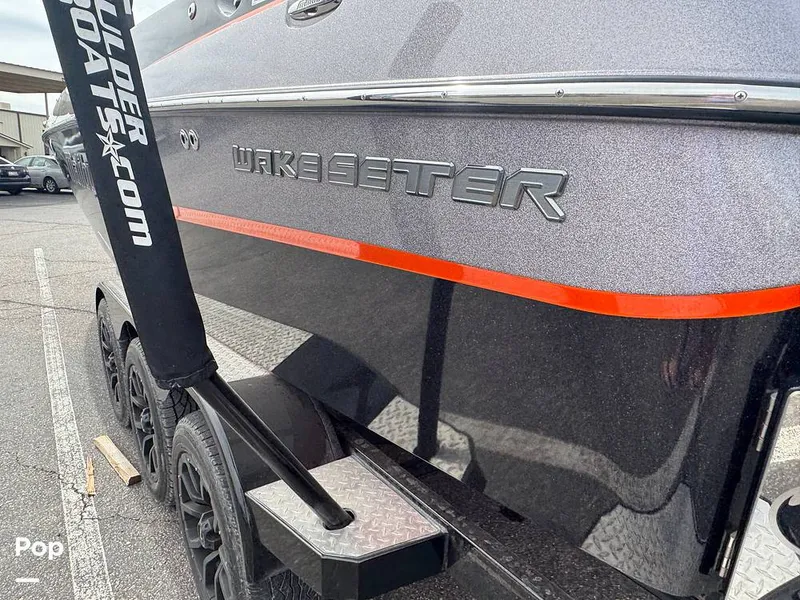 Slide: The Image of Malibu M235 2017 - 13992844