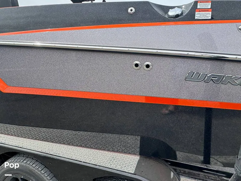 Slide: The Image of Malibu M235 2017 - 13992846