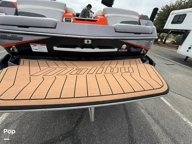 Slide: The Image of Malibu M235 2017 - 13992848