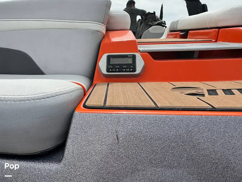 Slide: The Image of Malibu M235 2017 - 13992849