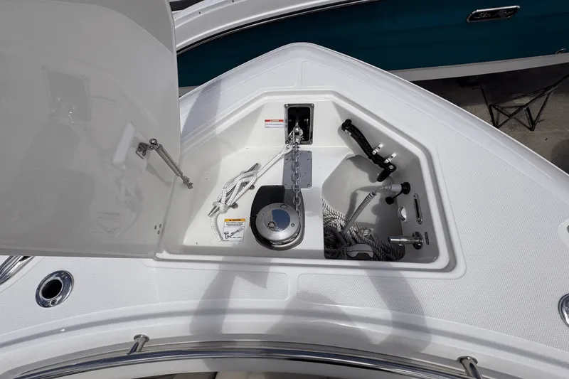 Slide: The Image of Boston Whaler 360 Outrage 2025 - 21