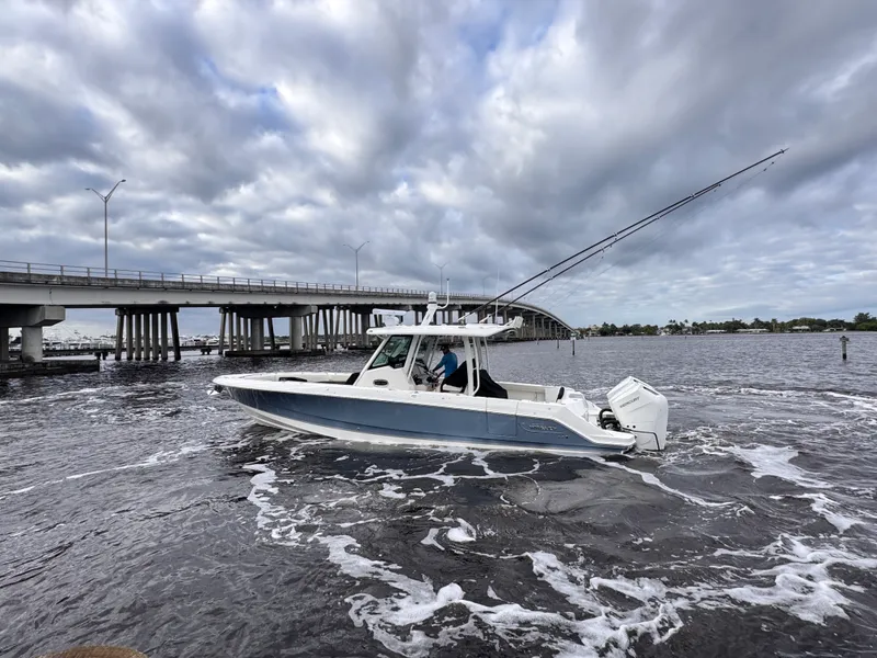 Slide: The Image of Boston Whaler 360 Outrage 2025 - 4