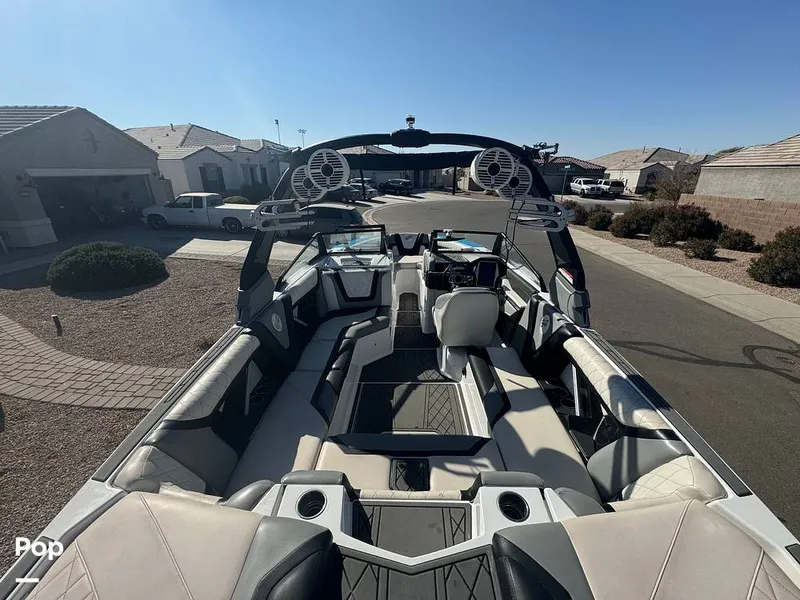Slide: The Image of Tige 23 ZX 2020 - 15081331