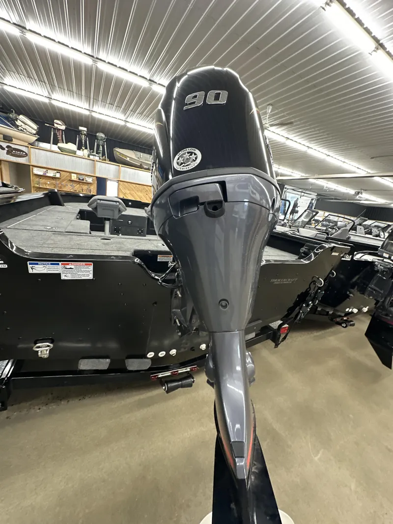 Slide: The Image of Smoker Craft ADV188T 2025 - 7