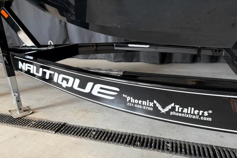 Slide: The Image of Nautique Super Air Nautique S23 2025 - 73