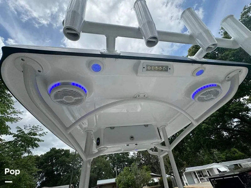 Slide: The Image of Glasstream 240CCX 2022 - 14007530