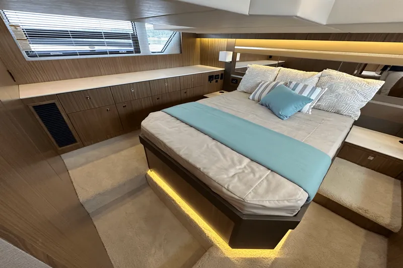 Slide: The Image of Cruisers Yachts 46 Cantius 2025 - 12