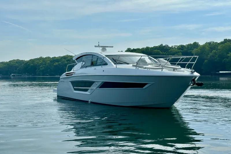 Slide: The Image of Cruisers Yachts 46 Cantius 2025 - 4