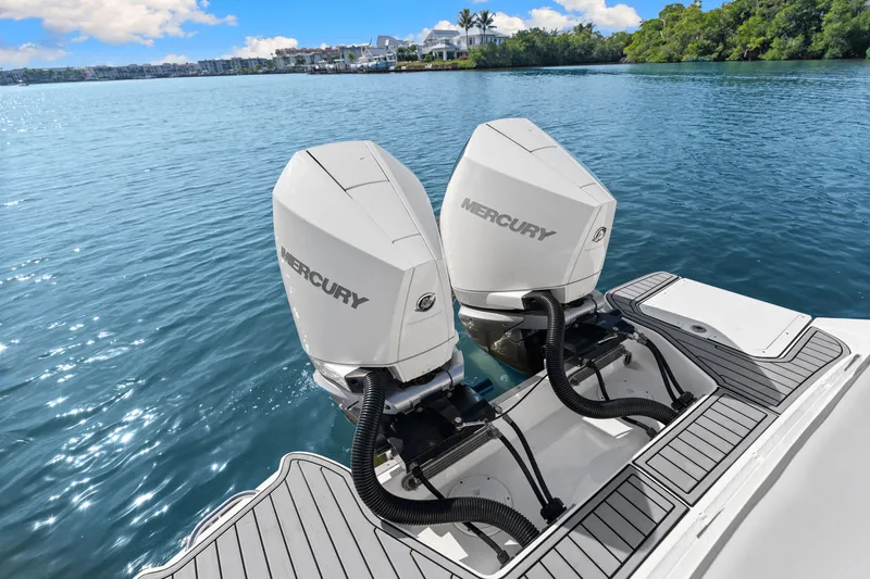 Slide: The Image of Sea Ray 290 SDX OUTBOARD 2021 - 40