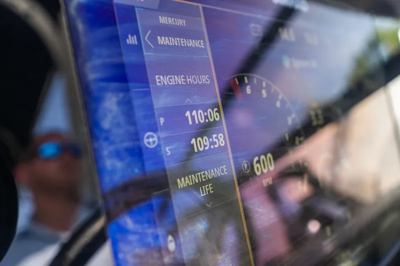 Slide: The Image of Sea Ray 290 SDX OUTBOARD 2021 - 43