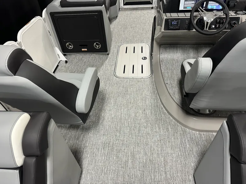 Slide: The Image of Premier 230 SOLARIS 2026 - 48