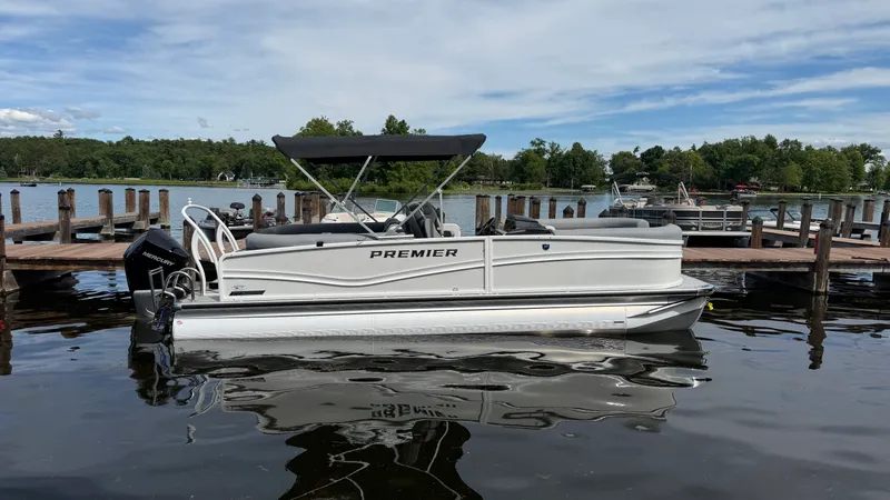 The Image of Premier 230 SOLARIS 2026 - 0