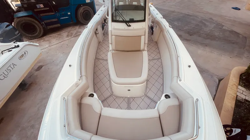 Slide: The Image of Boston Whaler 280 OUTRAGE 2019 - 21