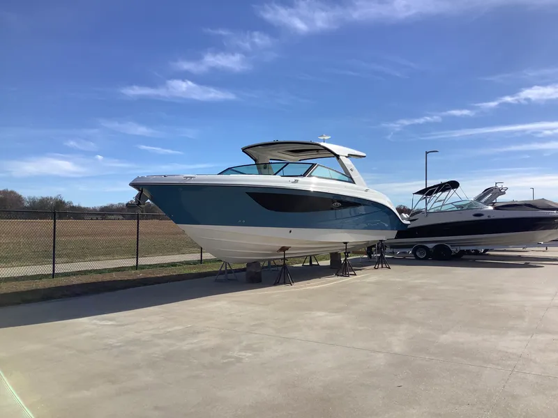 The Image of Sea Ray SLX 400 2026 - 0