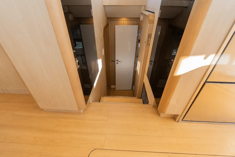 Slide: The Image of Aquila 44 2019 - 22