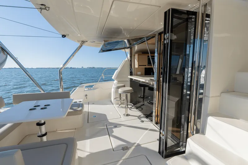 Slide: The Image of Aquila 44 2019 - 38