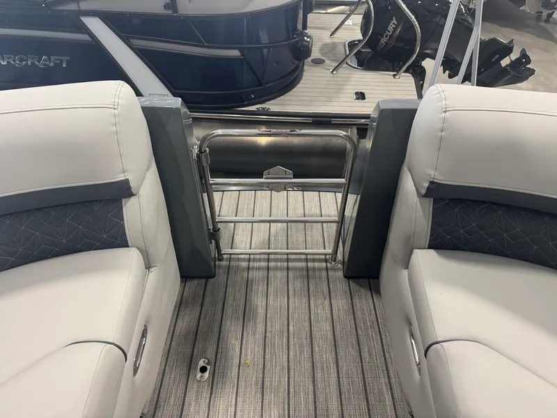 Slide: The Image of Harris 270GM 2026 - 24