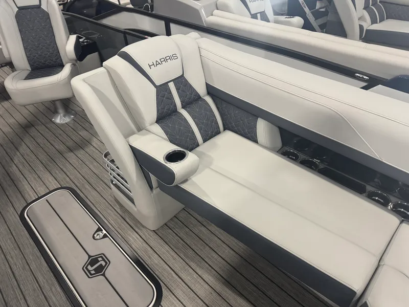 Slide: The Image of Harris 270GM 2026 - 30