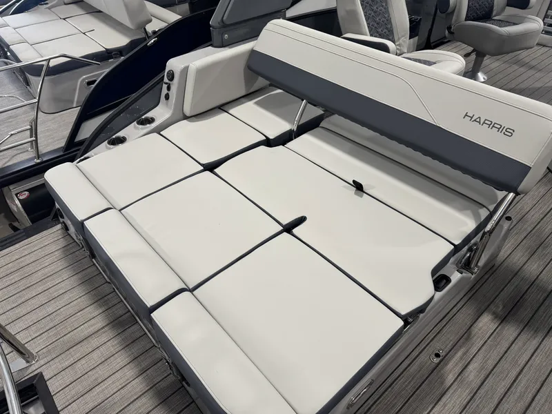 Slide: The Image of Harris 270GM 2026 - 56