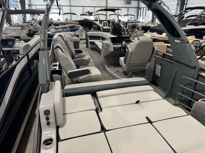 Slide: The Image of Harris 270GM 2026 - 57