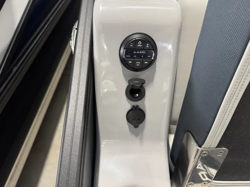 Slide: The Image of Harris 270GM 2026 - 60