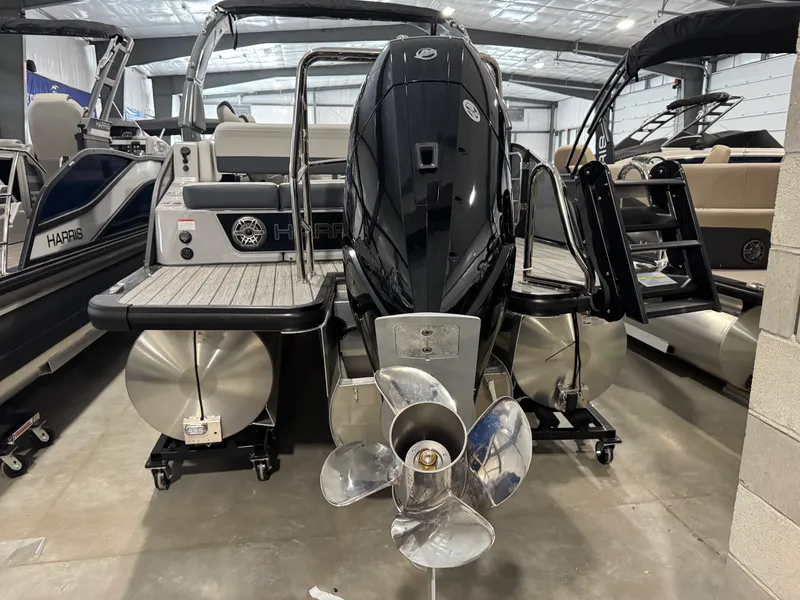 Slide: The Image of Harris GRAND MARINER 270 2026 - 13