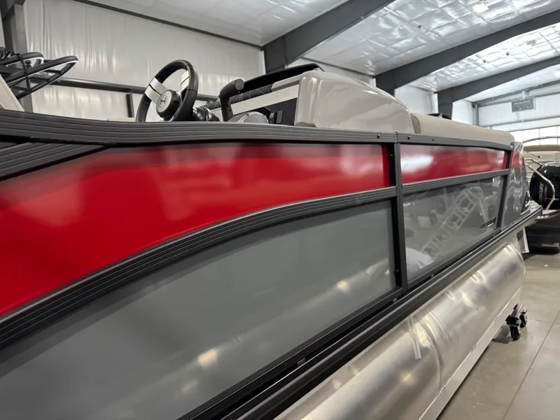 Slide: The Image of Harris GRAND MARINER 270 2026 - 8
