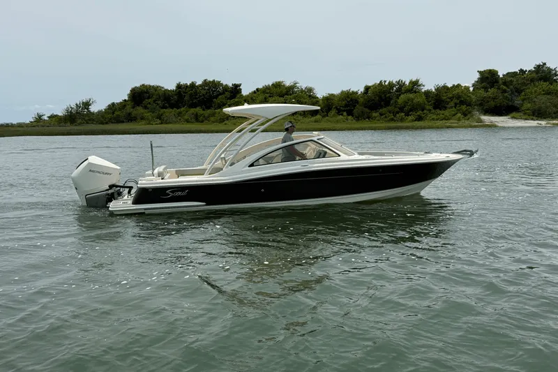 Slide: The Image of Scout 240 Dorado 2025 - 2