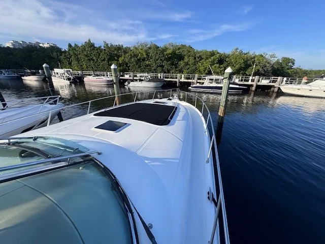 Slide: The Image of Sea Ray 460 SUNDANCER 2002 - 38