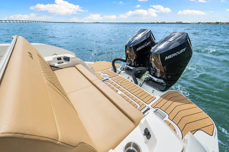 Slide: The Image of Sea Ray SLX 350 Outboard 2026 - 26
