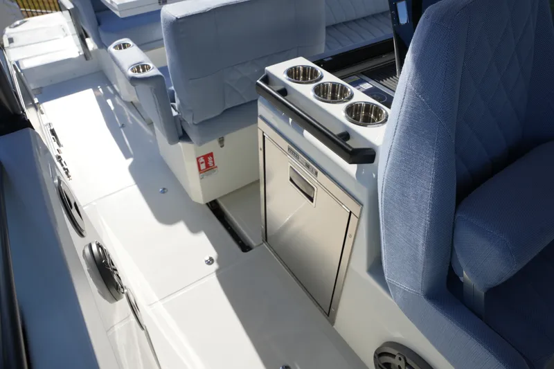 Slide: The Image of Saxdor 320 GTO 2026 - 18