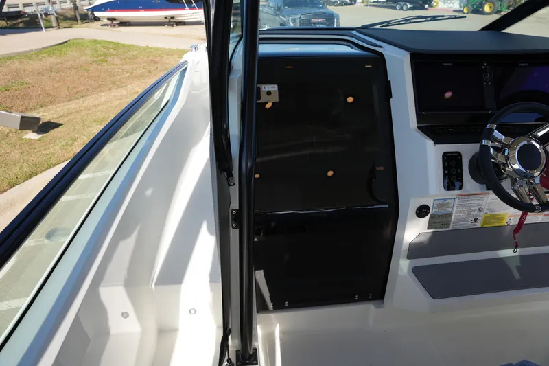 Slide: The Image of Saxdor 320 GTO 2026 - 32