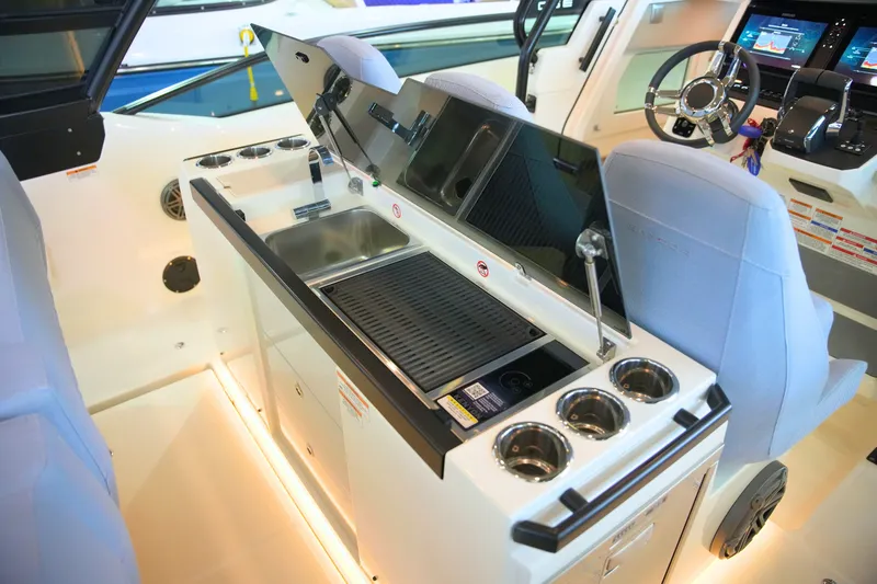 Slide: The Image of Saxdor 320 GTO 2026 - 15