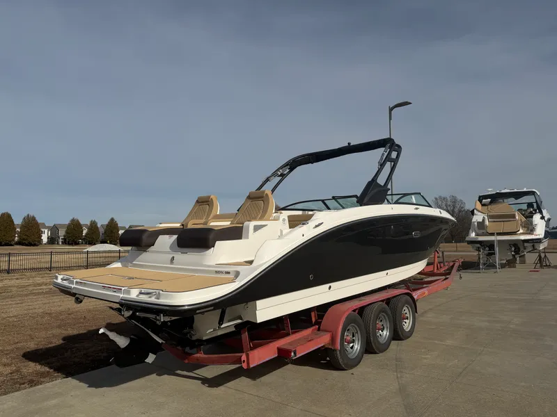 Slide: The Image of Sea Ray SDX 290 2026 - 3