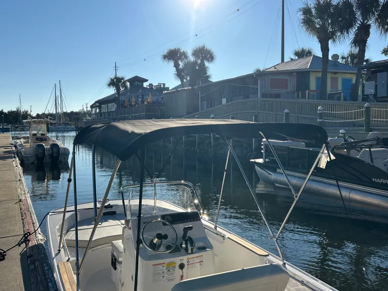Slide: The Image of Boston Whaler 170 Montauk 2026 - 26