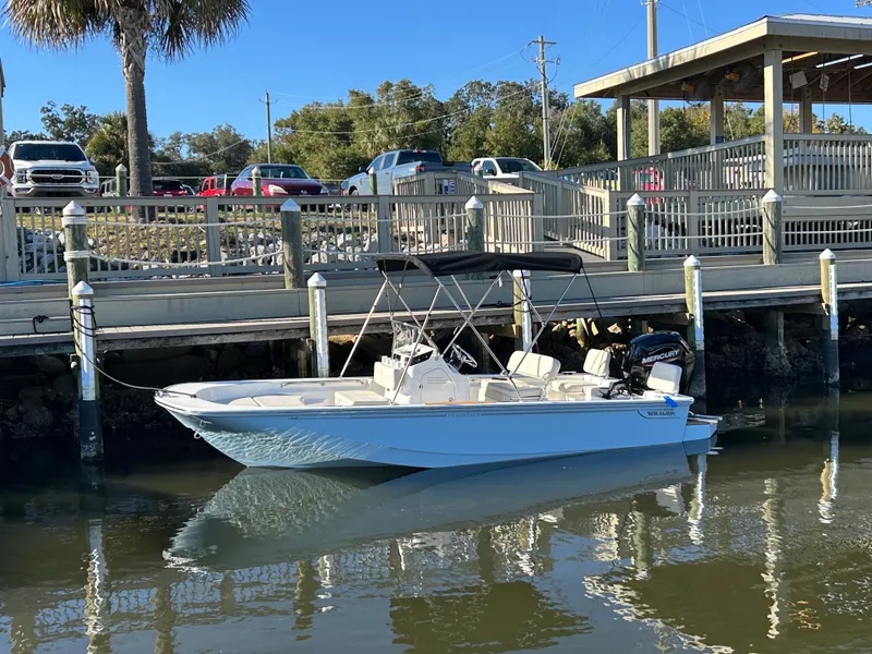 Slide: The Image of Boston Whaler 170 Montauk 2026 - 3