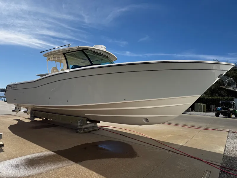 Slide: The Image of Grady-White 386 CANYON 2026 - 2