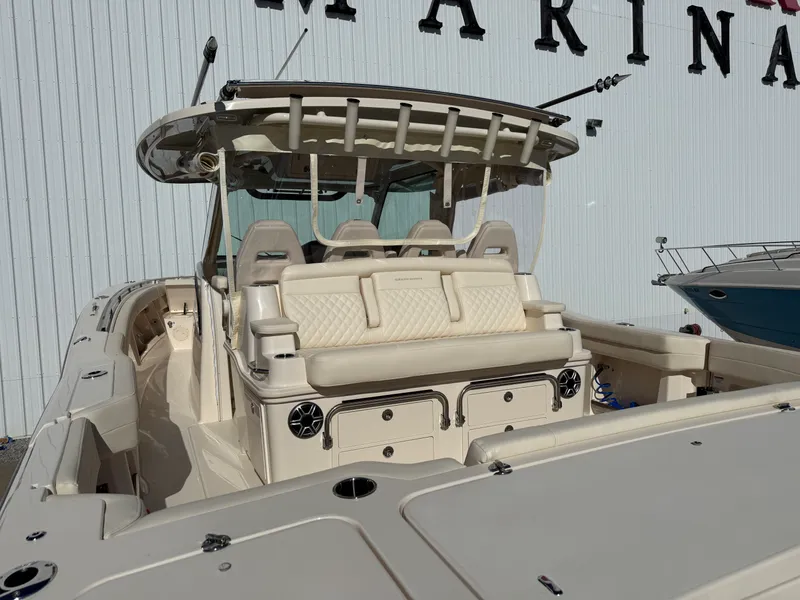 Slide: The Image of Grady-White 386 CANYON 2026 - 35