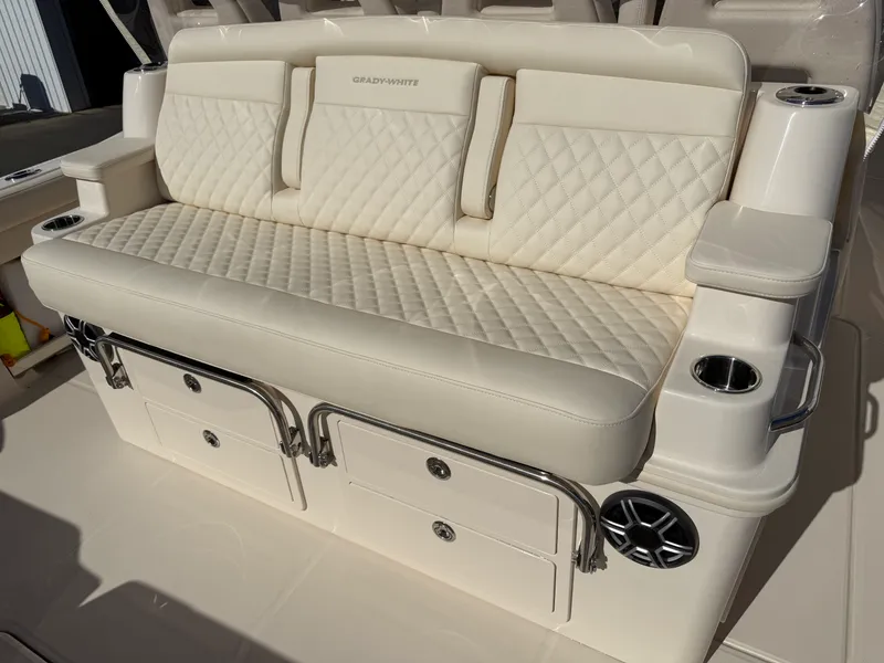 Slide: The Image of Grady-White 386 CANYON 2026 - 36