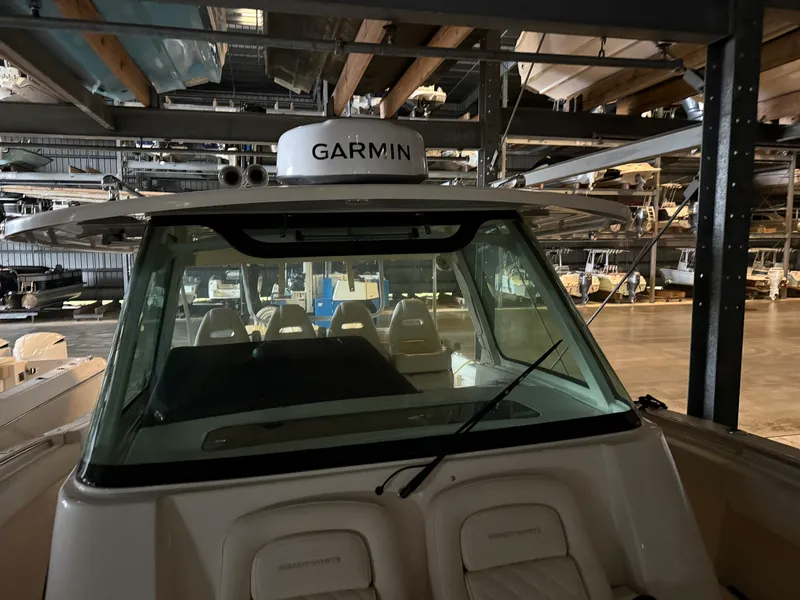 Slide: The Image of Grady-White 386 CANYON 2026 - 45