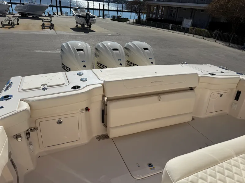 Slide: The Image of Grady-White 386 CANYON 2026 - 49